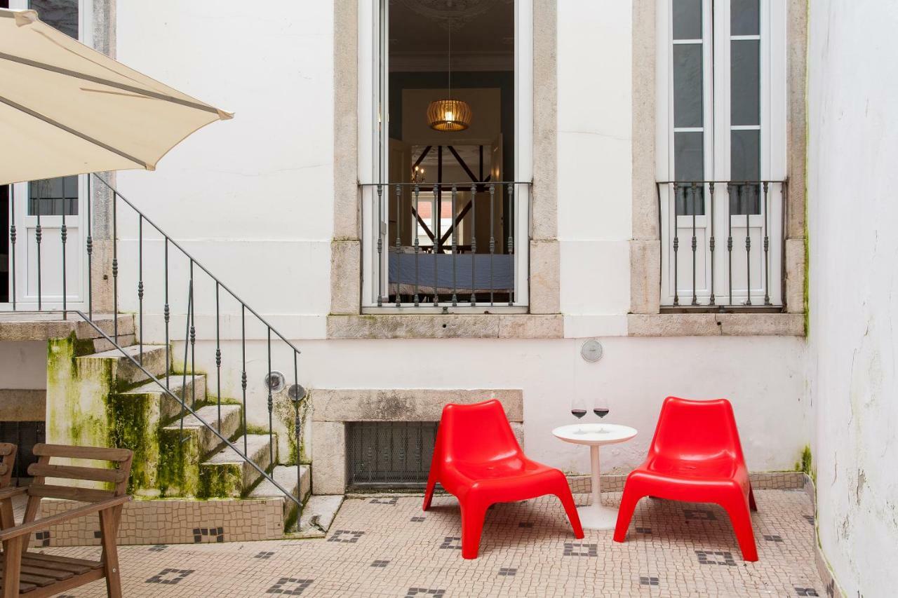 Bairro Alto 3 Bedroom Patio Flat! Lisboa Kültér fotó
