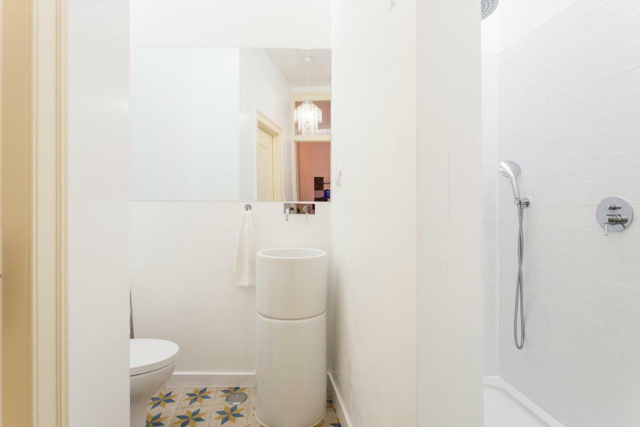 Bairro Alto 3 Bedroom Patio Flat! Lisboa Kültér fotó