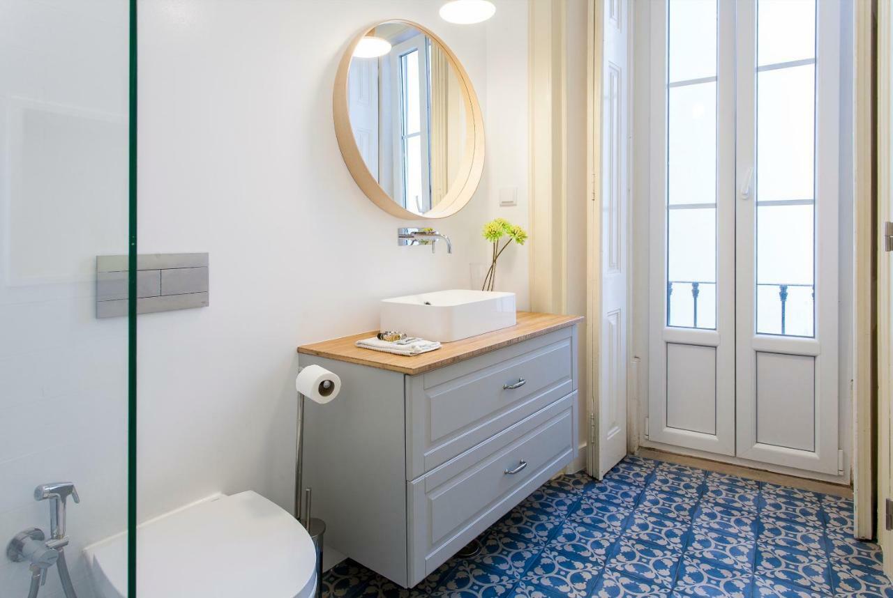Bairro Alto 3 Bedroom Patio Flat! Lisboa Kültér fotó